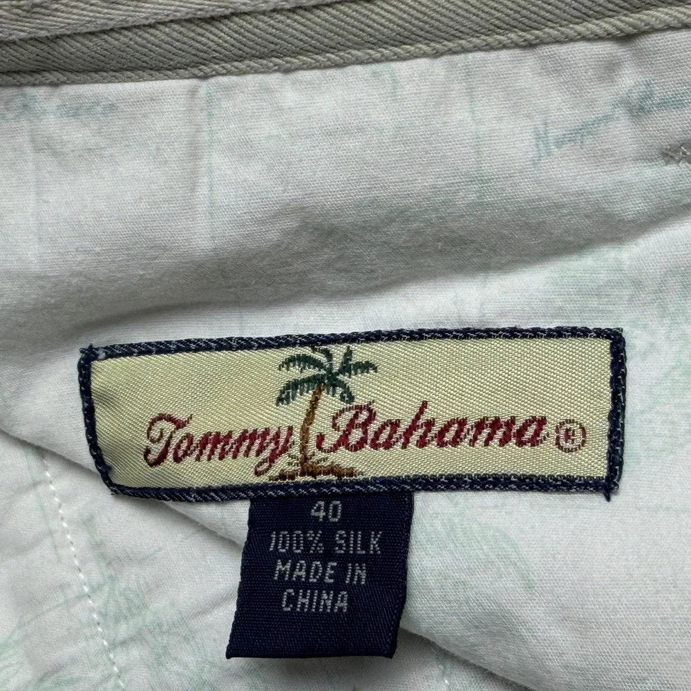 Tommy Bahama Relax Mens 40 Tan 100% Silk Pleated Front Casual Walking Shorts
